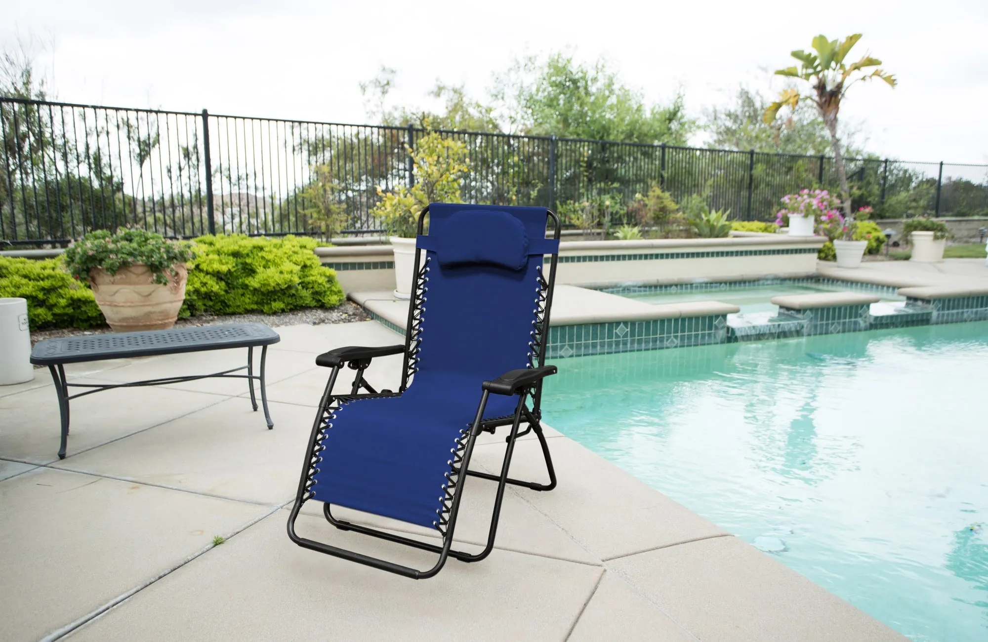 Oversized Zero Gravity Outdoor Portable Folding Lounge Chair for Adults