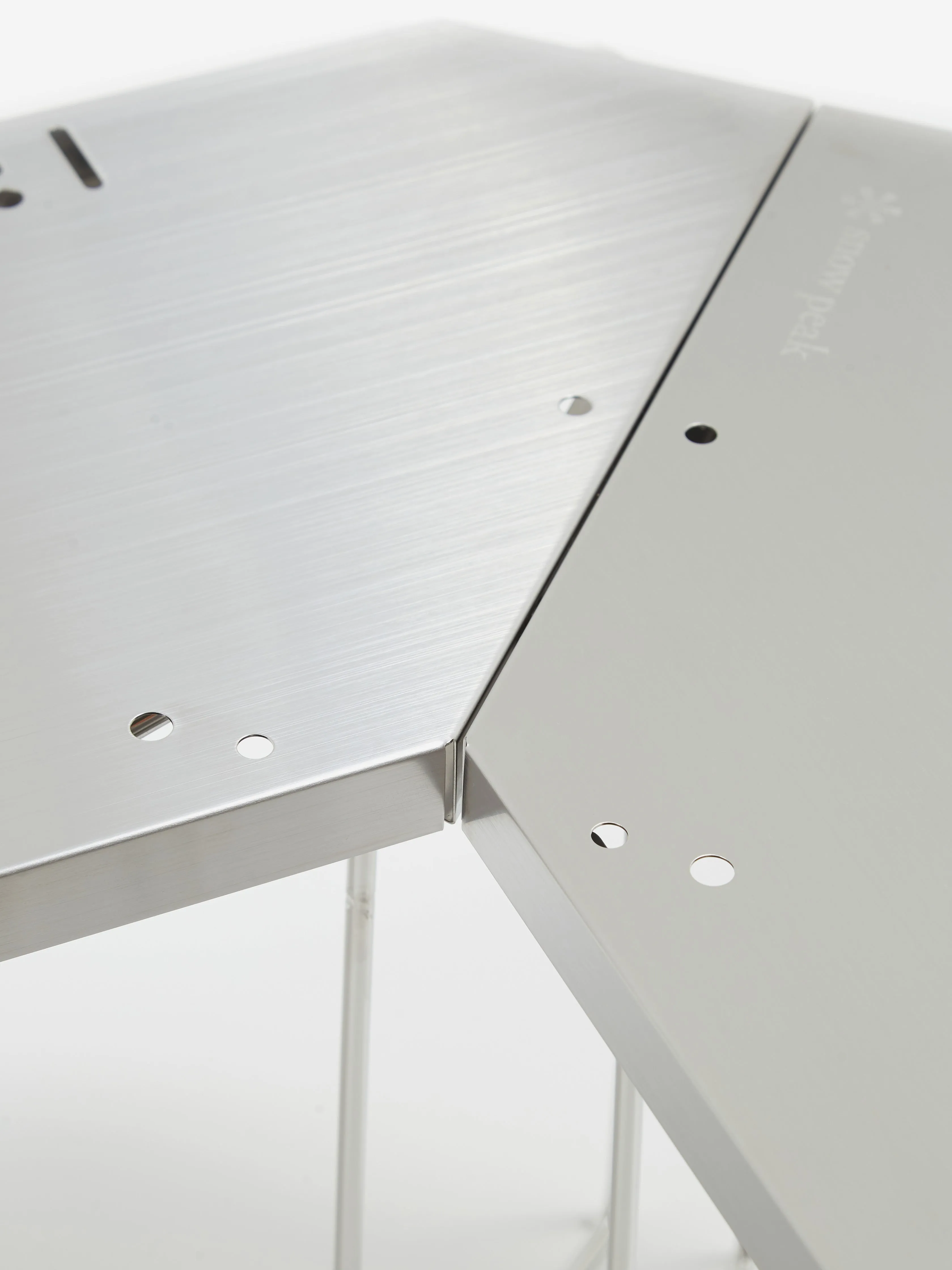 Snow Peak Jikaro Fire Ring Table - Silver