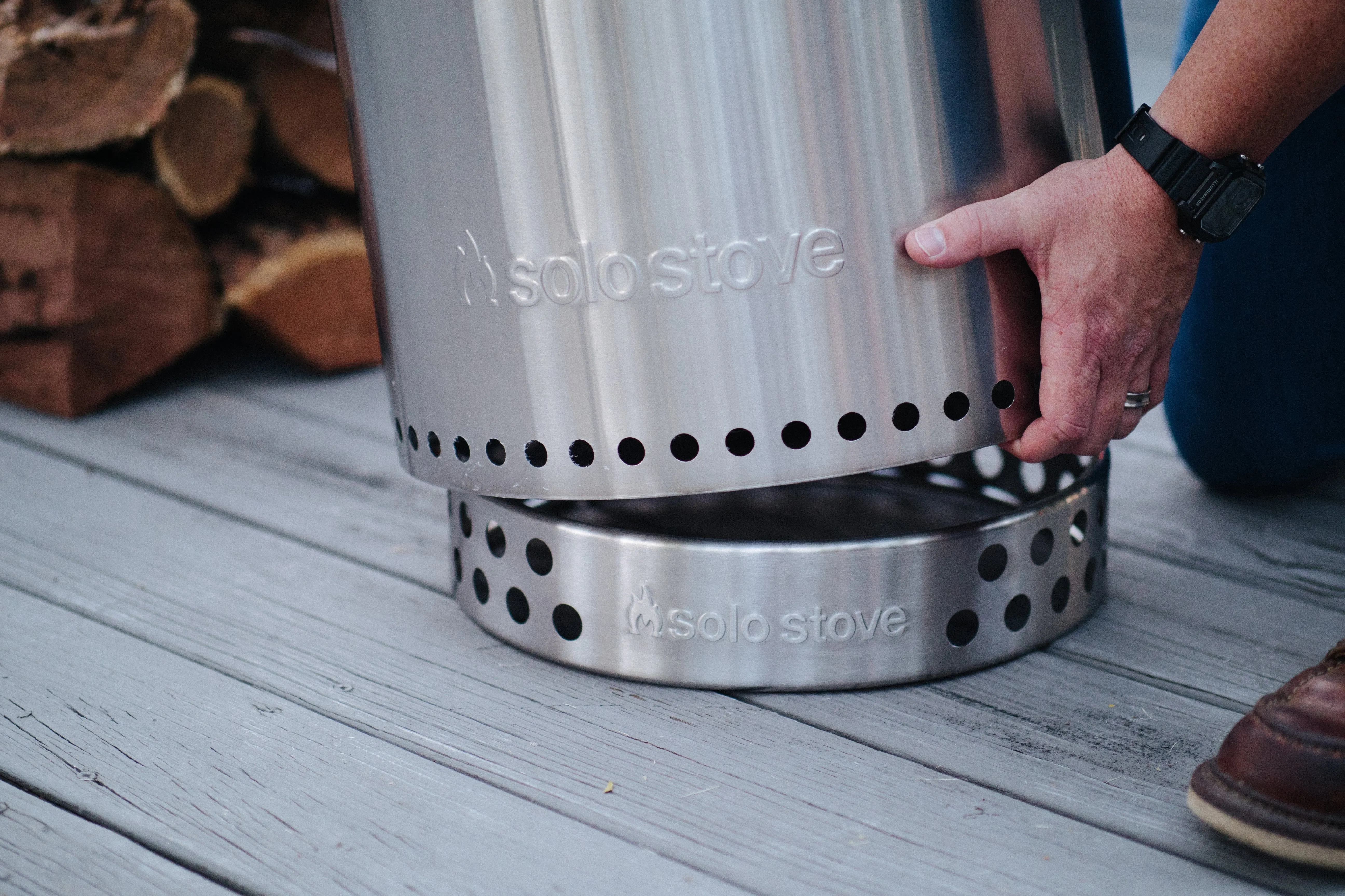 Solo Stove - Ranger   Stand 2.0 Fire Pit