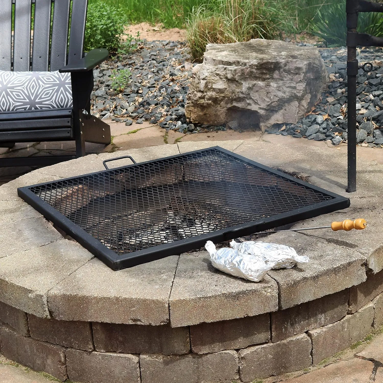 Sunnydaze X-Marks Fire Pit Cooking Grate - Outdoor Square Black Steel BBQ Campfire Grill with Handles - 24-Inch